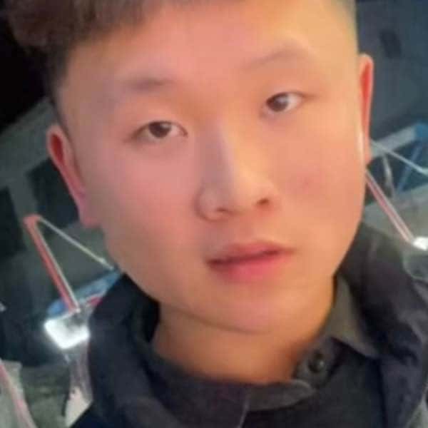 河南21岁单身帅哥真诚找对象-喀什征婚相亲网
