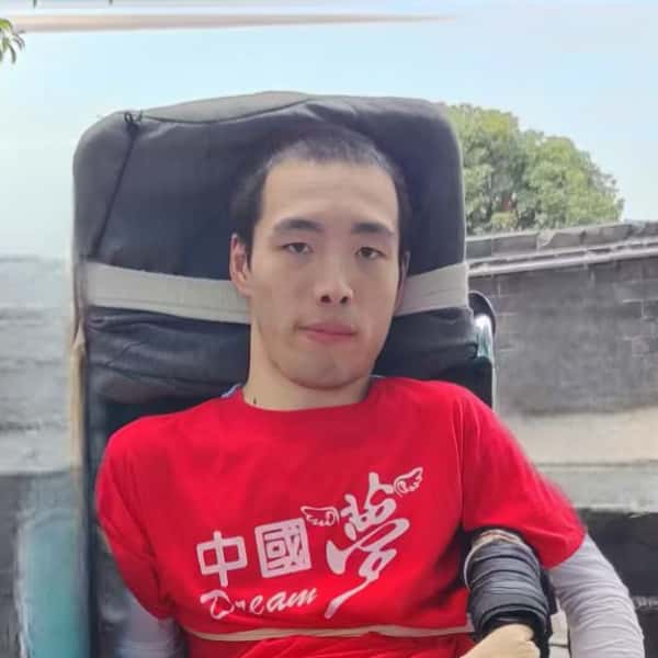 湖南30岁单身帅哥真诚找对象-喀什征婚相亲网