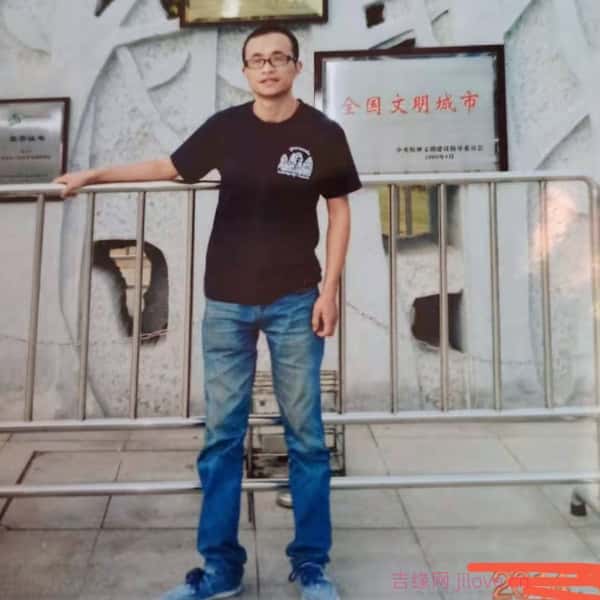 江苏36岁单身帅哥真诚找对象-喀什征婚相亲网