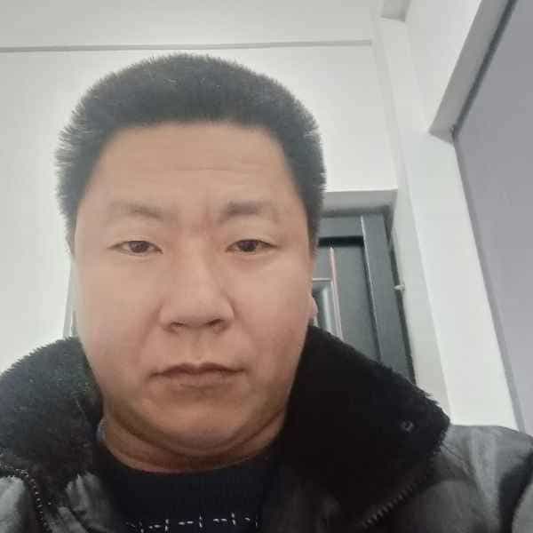 35岁岁四川单身帅哥 - 喀什吉缘网