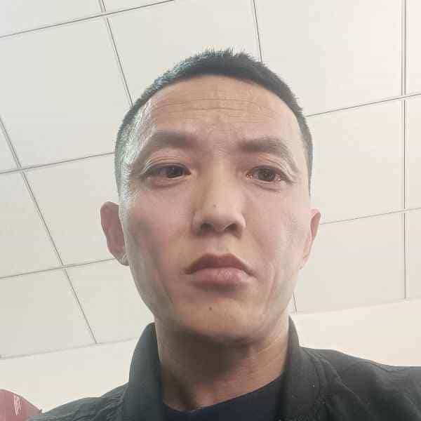 40岁岁四川单身帅哥 - 喀什吉缘网