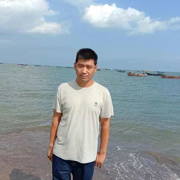 44岁岁辽宁单身帅哥 - 喀什吉缘网