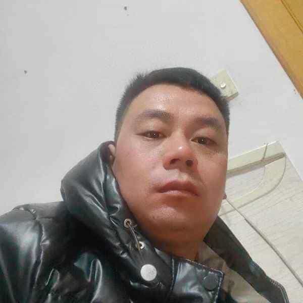 35岁岁河北单身帅哥 - 喀什吉缘网