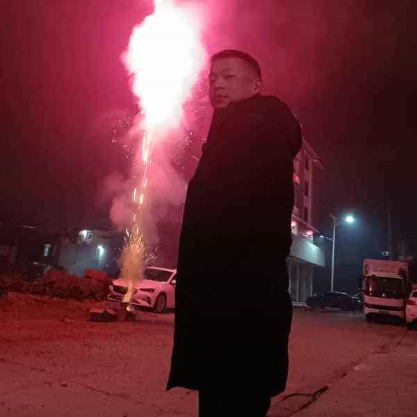38岁岁四川单身帅哥 - 喀什吉缘网