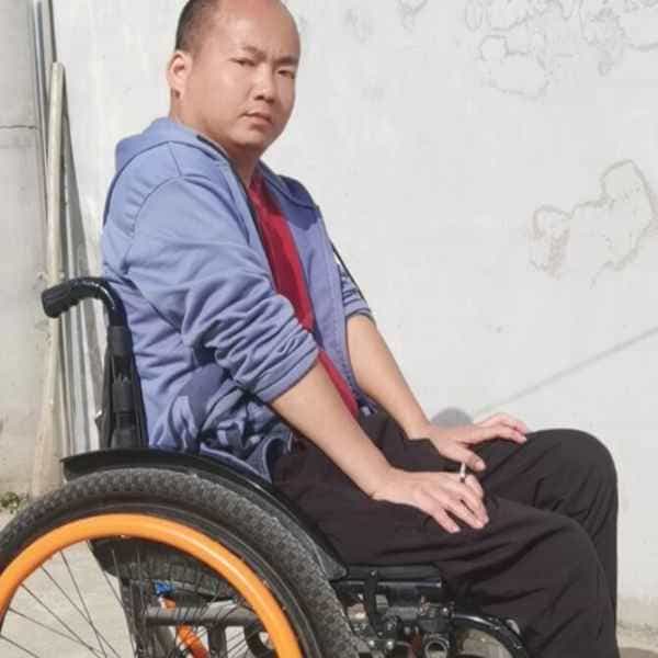 37岁岁陕西单身帅哥 - 喀什吉缘网