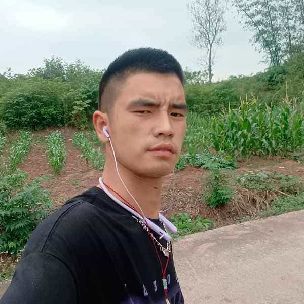 35岁岁四川单身帅哥 - 喀什吉缘网