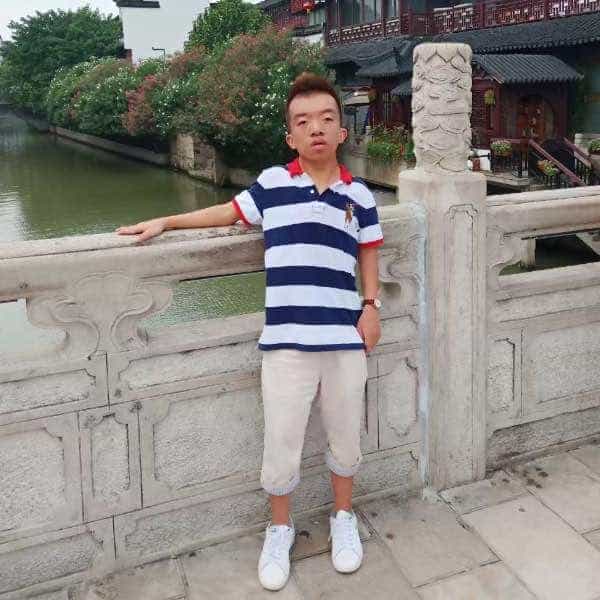 28岁岁吉林单身帅哥 - 喀什吉缘网