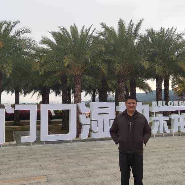 40岁岁广东单身帅哥 - 喀什吉缘网