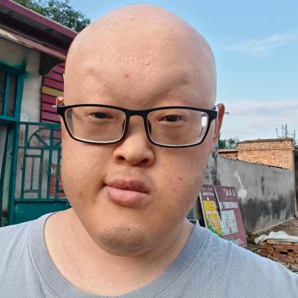 28岁岁山东单身帅哥 - 喀什吉缘网