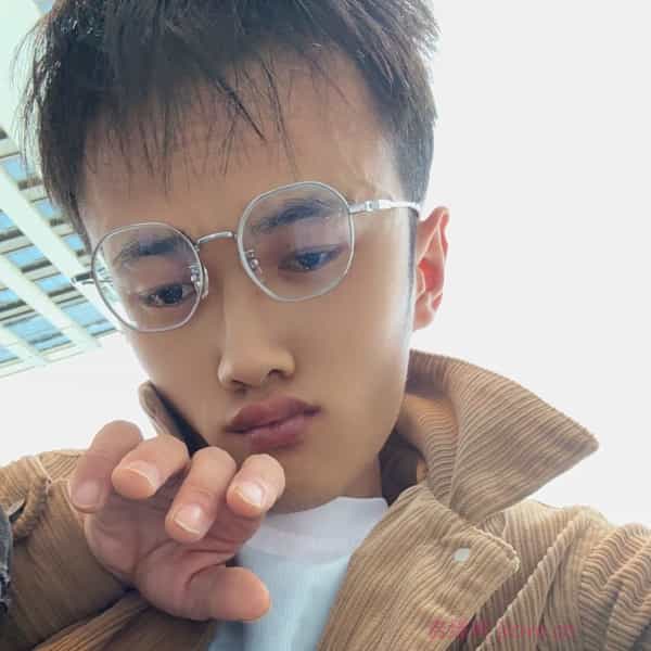 31岁岁贵州单身帅哥 - 喀什吉缘网